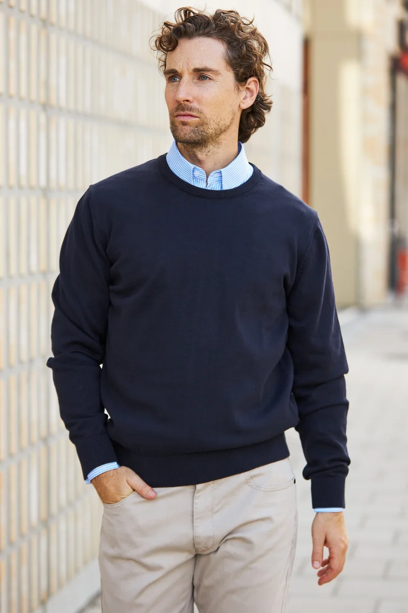 Marinblå bomullströja crew neck