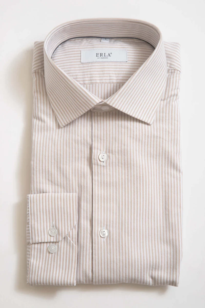 Beige randig oxfordskjorta