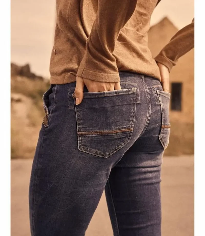 Naomi Jewel Jeans